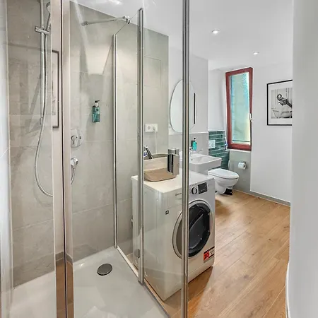 Flatista Homes - Herzog Heinrich Appartement *