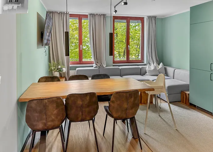 Flatista Homes - Herzog Heinrich Monaco di Baviera