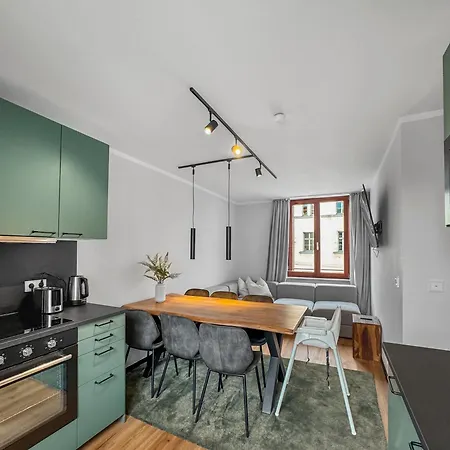Flatista Homes - Herzog Heinrich Διαμέρισμα *