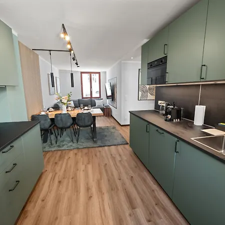 Flatista Homes - Herzog Heinrich *