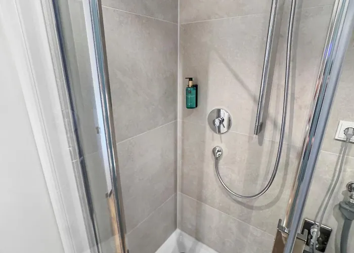 Flatista Homes - Herzog Heinrich Apartment Munich