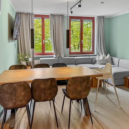 Flatista Homes - Herzog Heinrich Monaco di Baviera
