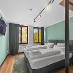 Flatista Homes - Herzog Heinrich *