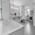 Flatista Homes - Herzog Heinrich Appartement